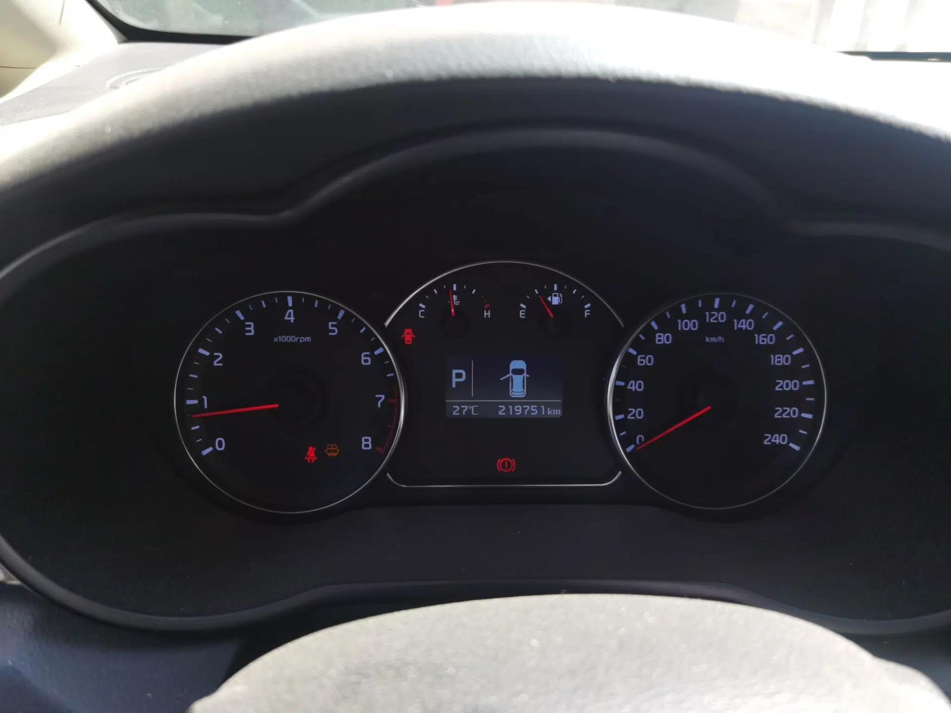 Used Kia Carens 2013 2.0L 5-Seater Automatic Comfort Version China IV Standard — миниатюра 11
