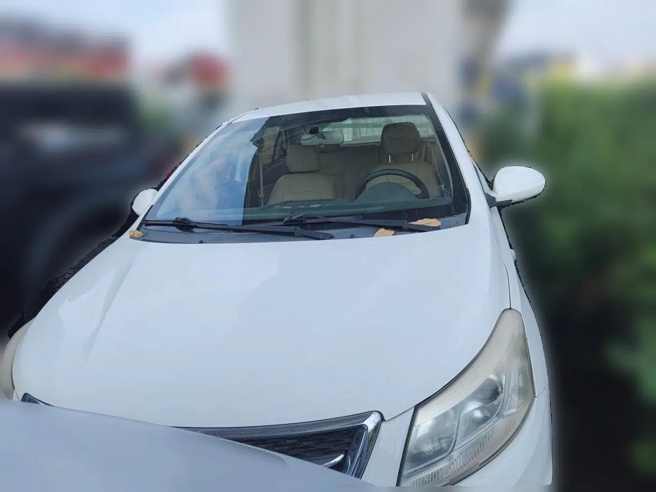 Used Chery E3 2015 1.5L Manual ZhiShang Model — миниатюра 2