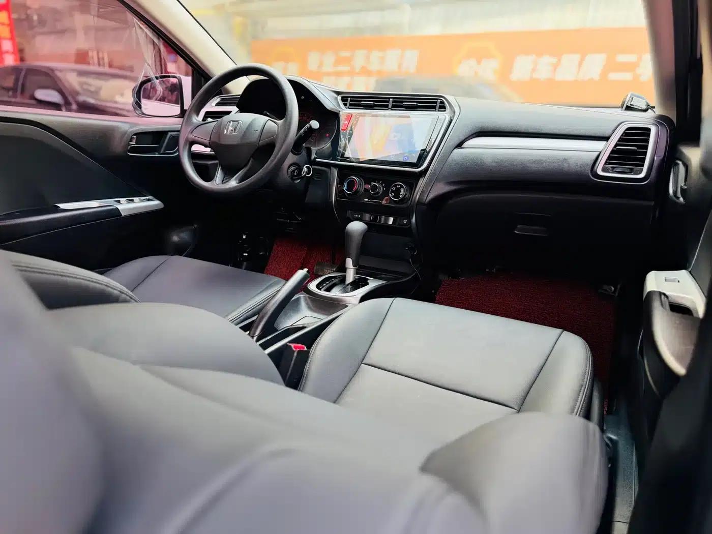 2017 Honda Crider 1.5L CVT Classic Edition — миниатюра 7