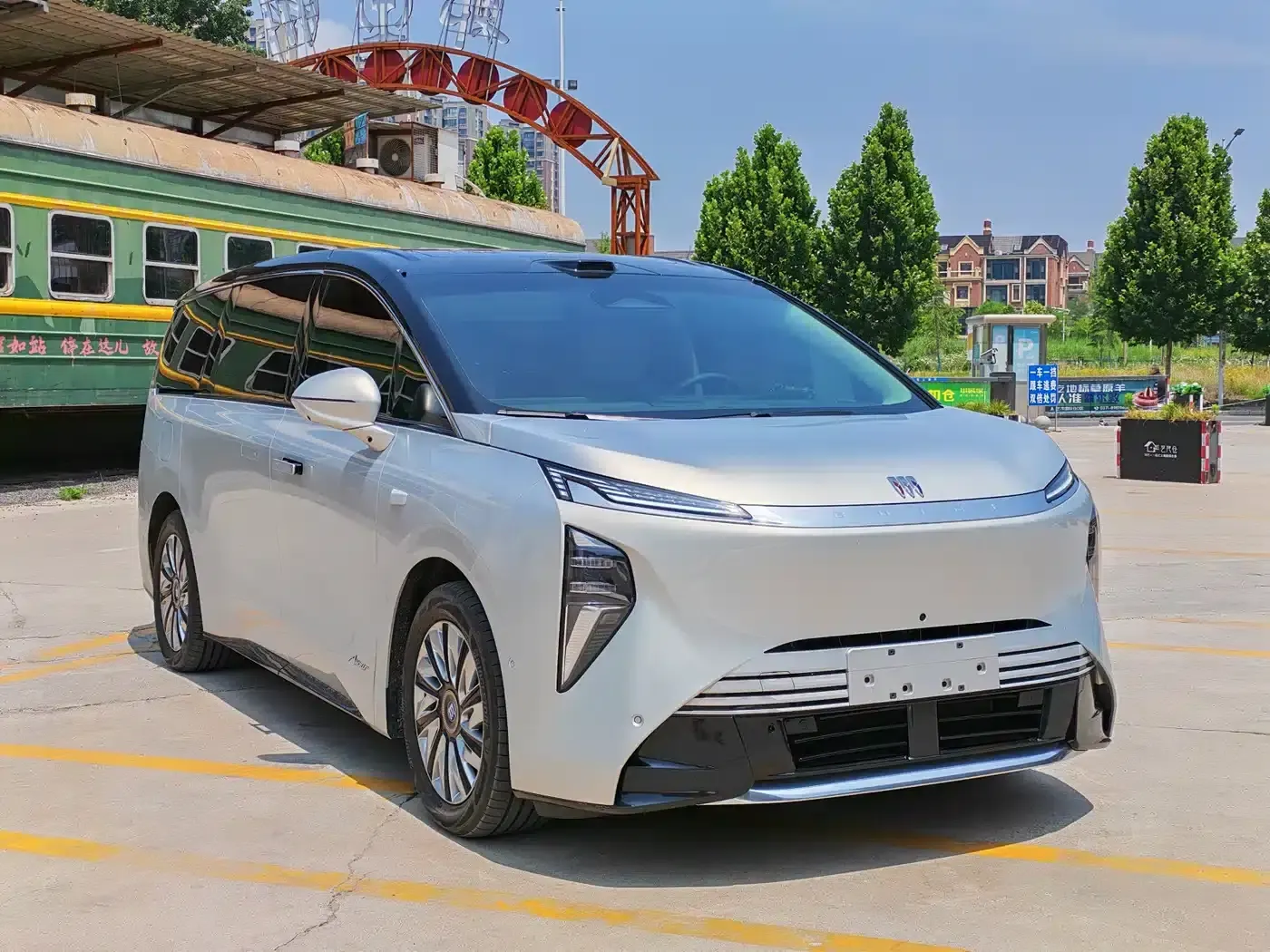 Buick Ultimate Family 2026 Luxury Edition — миниатюра 3