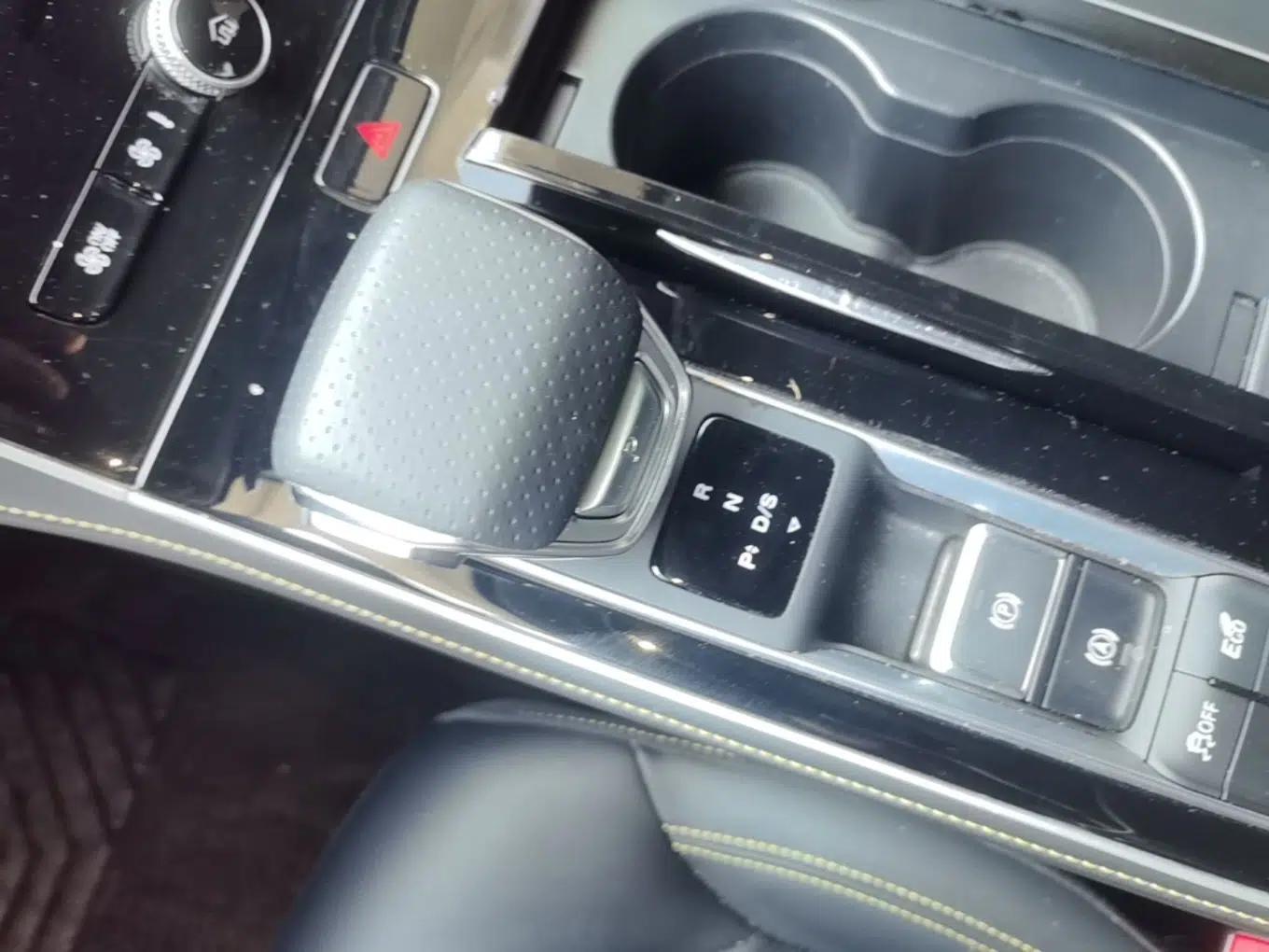 Used Roewe i6 MAX 2020 300TGI Automatic "Swell Cool Smart Drive" Edition — миниатюра 16