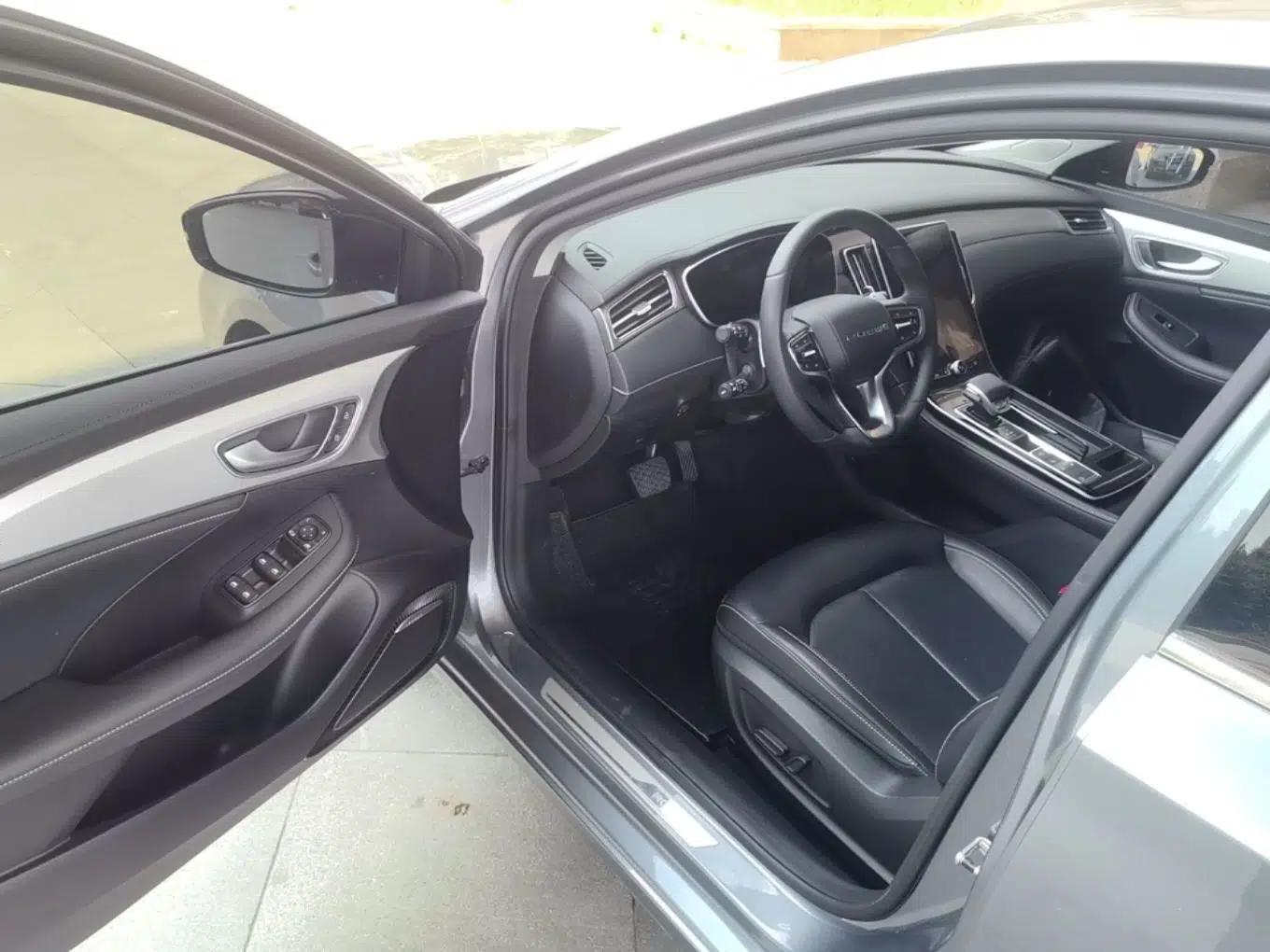 Used Roewe i6 MAX 2020 300TGI Automatic "Swell Cool Smart Drive" Edition — миниатюра 18