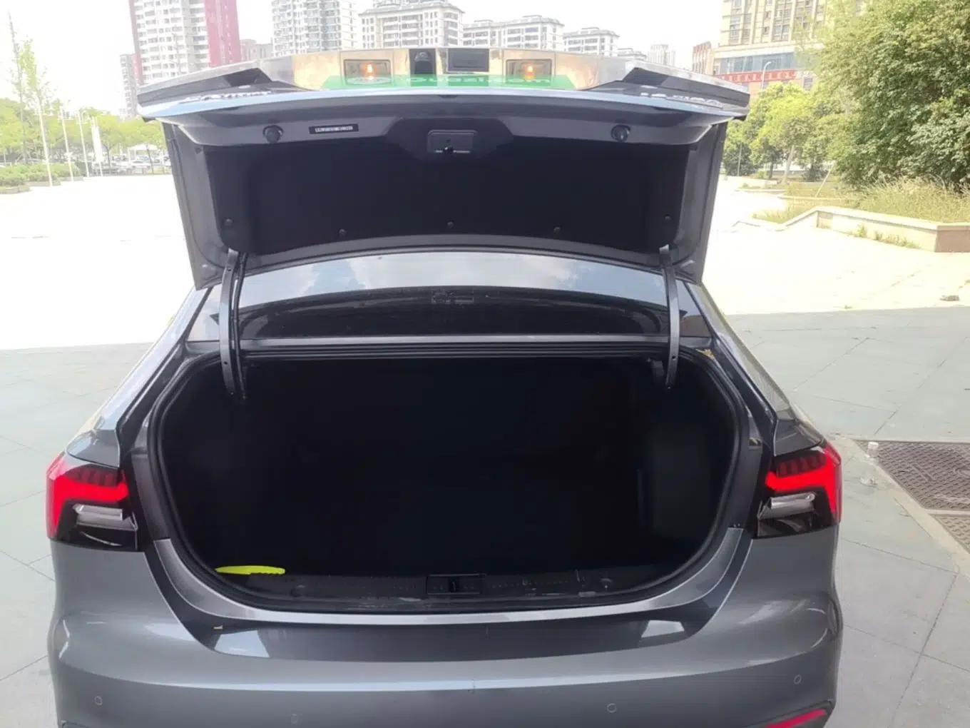 Used Roewe i6 MAX 2020 300TGI Automatic "Swell Cool Smart Drive" Edition — миниатюра 22