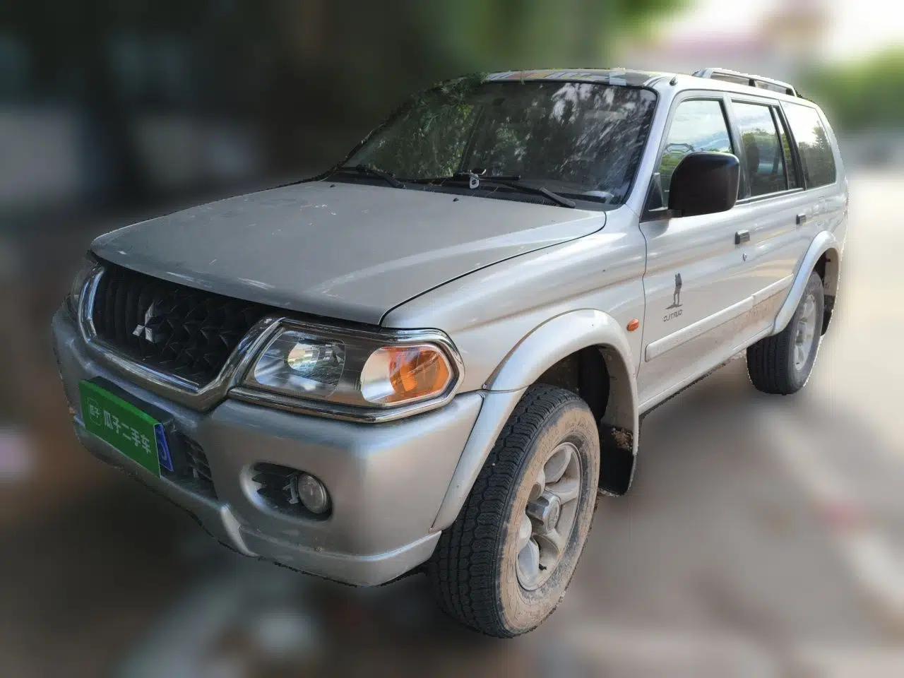 Used Mitsubishi Pajero Sport 2004 3.0L Automatic 4x4 Ultra-Luxury Edition — миниатюра 1