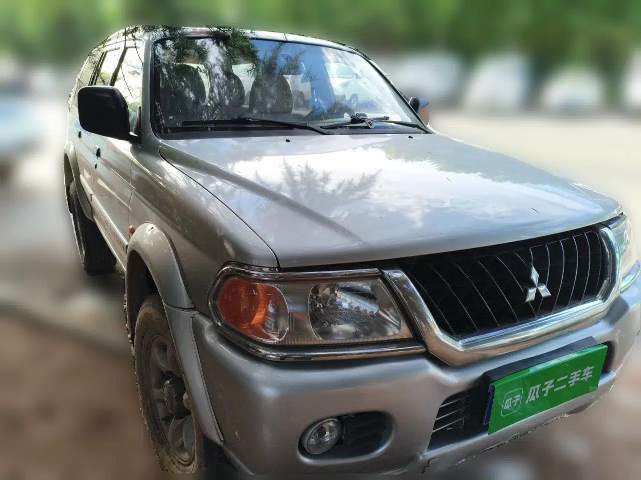 Used Mitsubishi Pajero Sport 2004 3.0L Automatic 4x4 Ultra-Luxury Edition — миниатюра 3