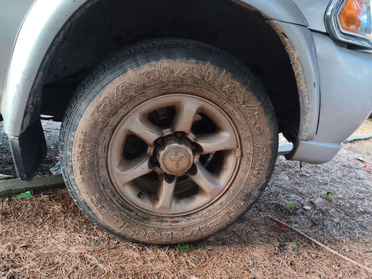 Used Mitsubishi Pajero Sport 2004 3.0L Automatic 4x4 Ultra-Luxury Edition — миниатюра 8