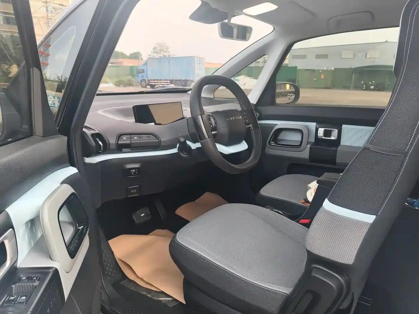 Baojun E300 2020 Plus Interstellar Intelligent Driving Edition — миниатюра 8