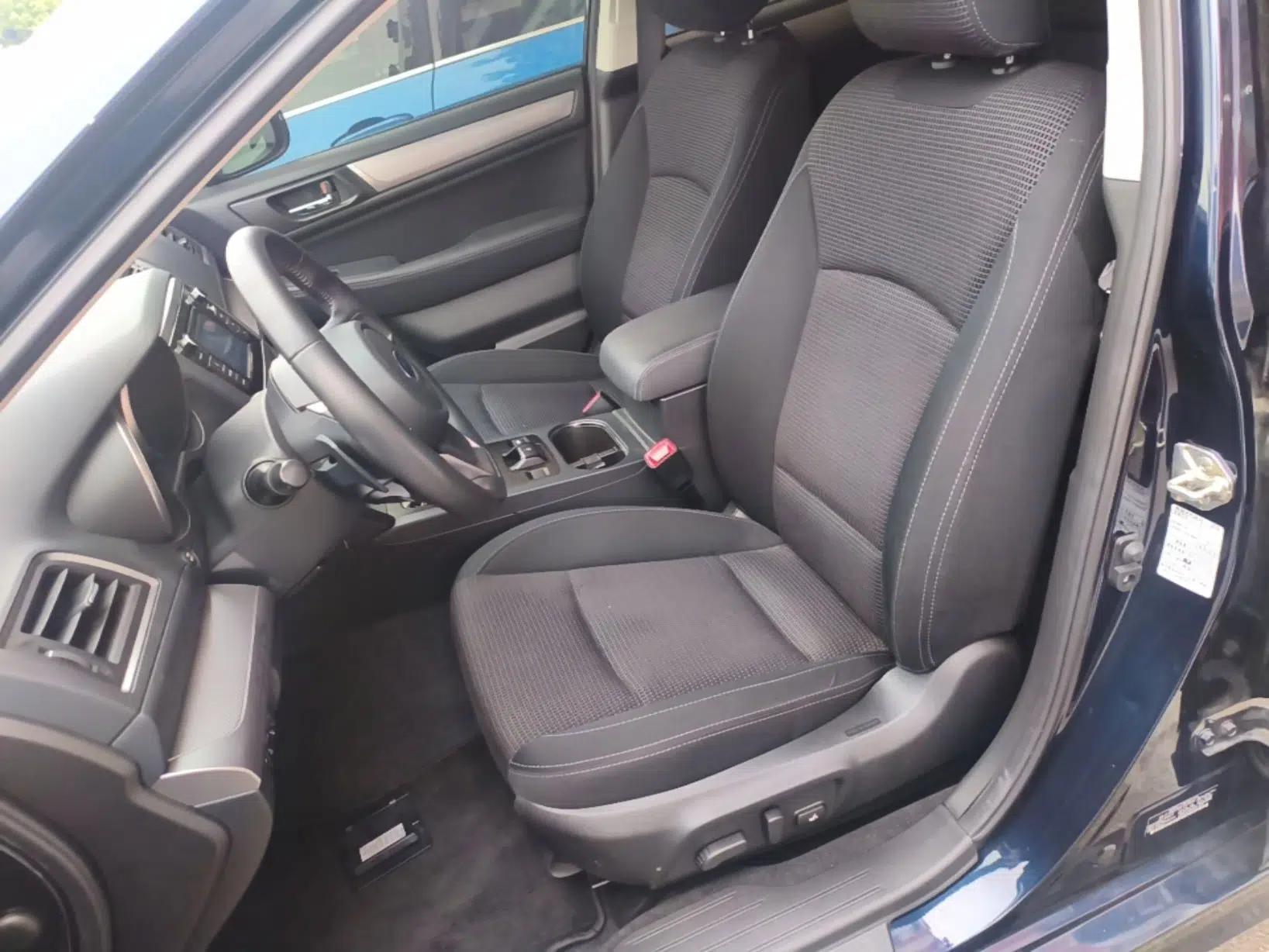 Used Subaru Legacy 2020 Revised Version 2.5i All-Wheel-Drive Fashion Edition — миниатюра 17