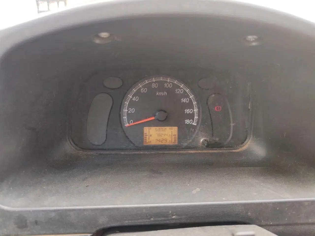 Used Wuling Zhiguang Small Truck 2019 1.2L Single Cab — миниатюра 11