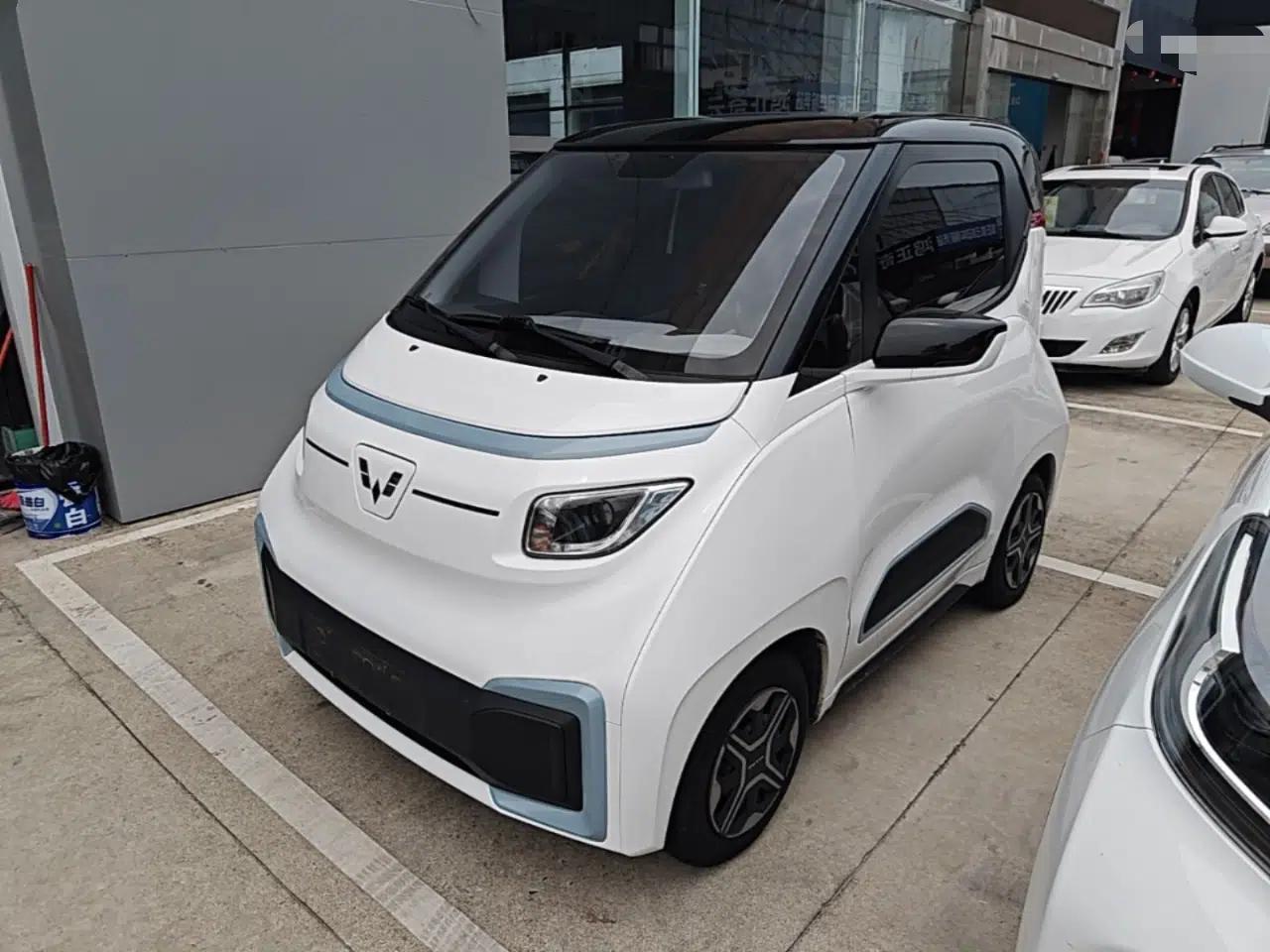 Used Wuling NAMMIEV 2021 - Play Edition — миниатюра 1