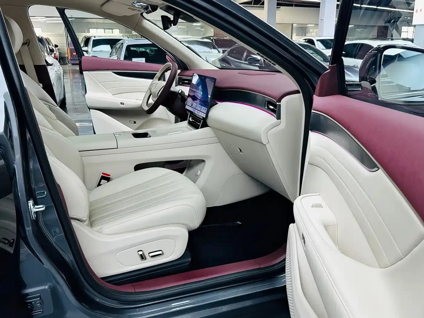 Dongfeng Fengshen L8 2025 Model 185KM Dream Edition — миниатюра 8