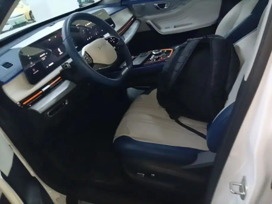 EXEED Zhuifeng C-DM 2023 1.5 TCI-DHT 80KM "Chengfengqi" Edition — миниатюра 17