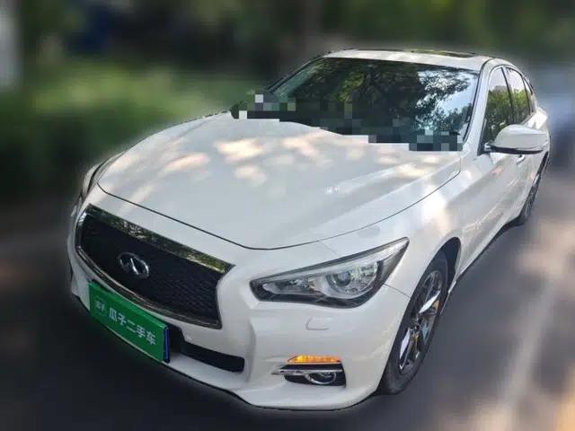 Infiniti Q50 2014 2.0T Luxury Edition