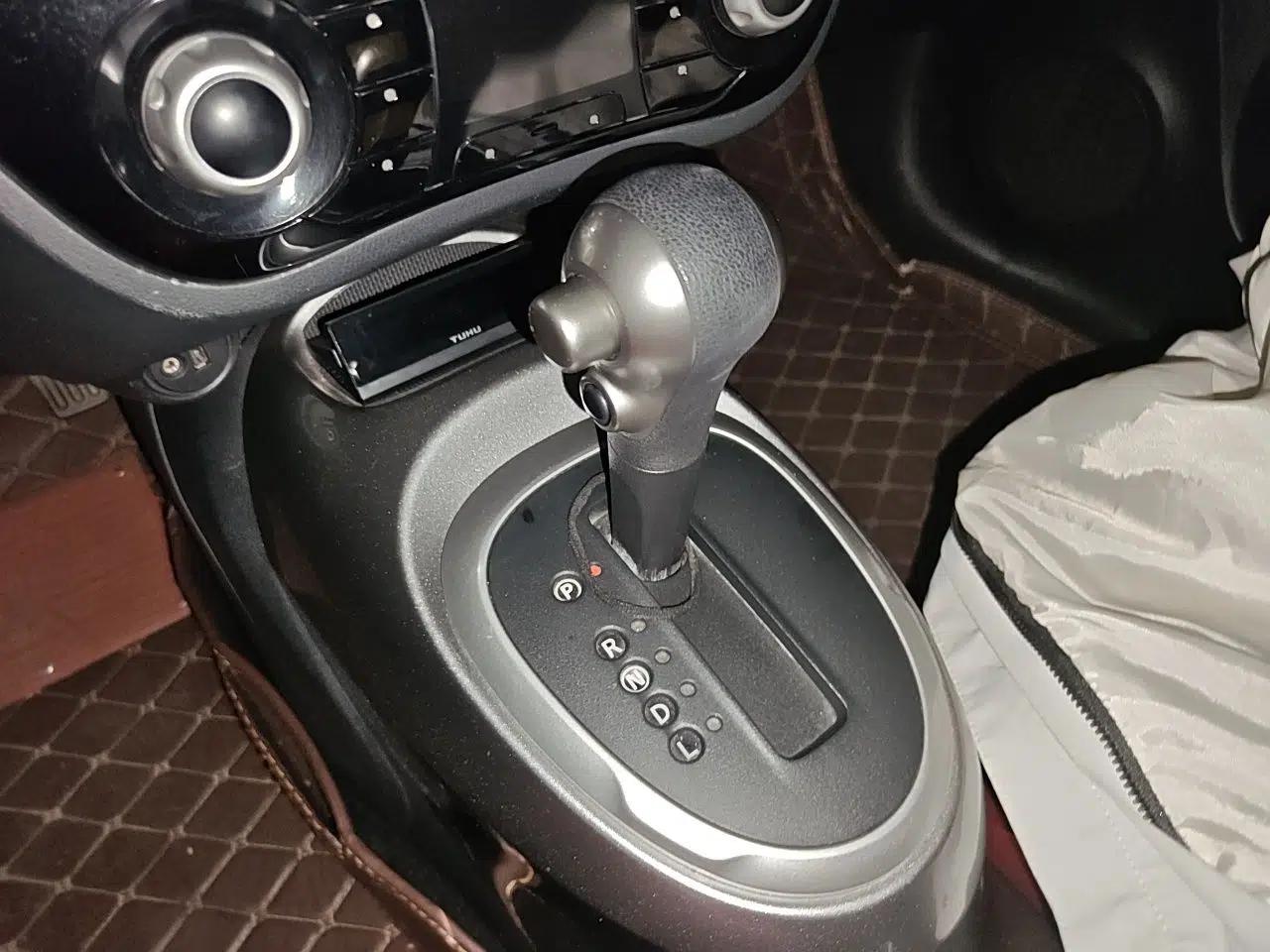 Infiniti ESQ 2014 1.6L Luxury Edition — миниатюра 14