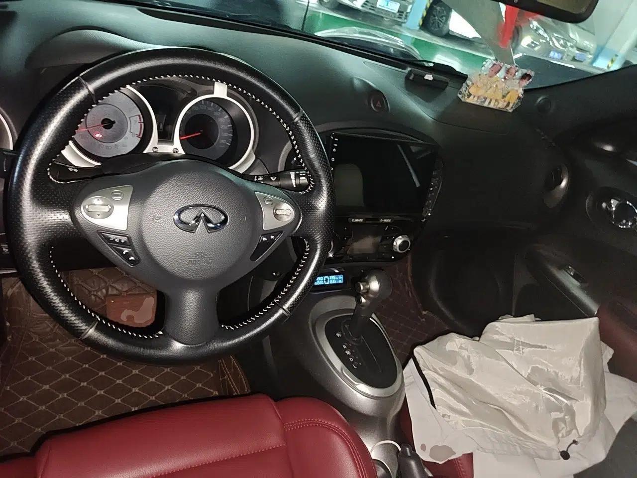Infiniti ESQ 2014 1.6L Luxury Edition — миниатюра 9