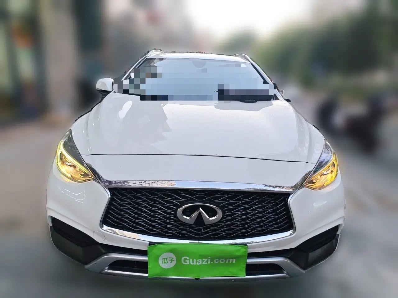Infiniti QX30 2017 1.6T Two-Wheel Drive Fashion Edition — миниатюра 2
