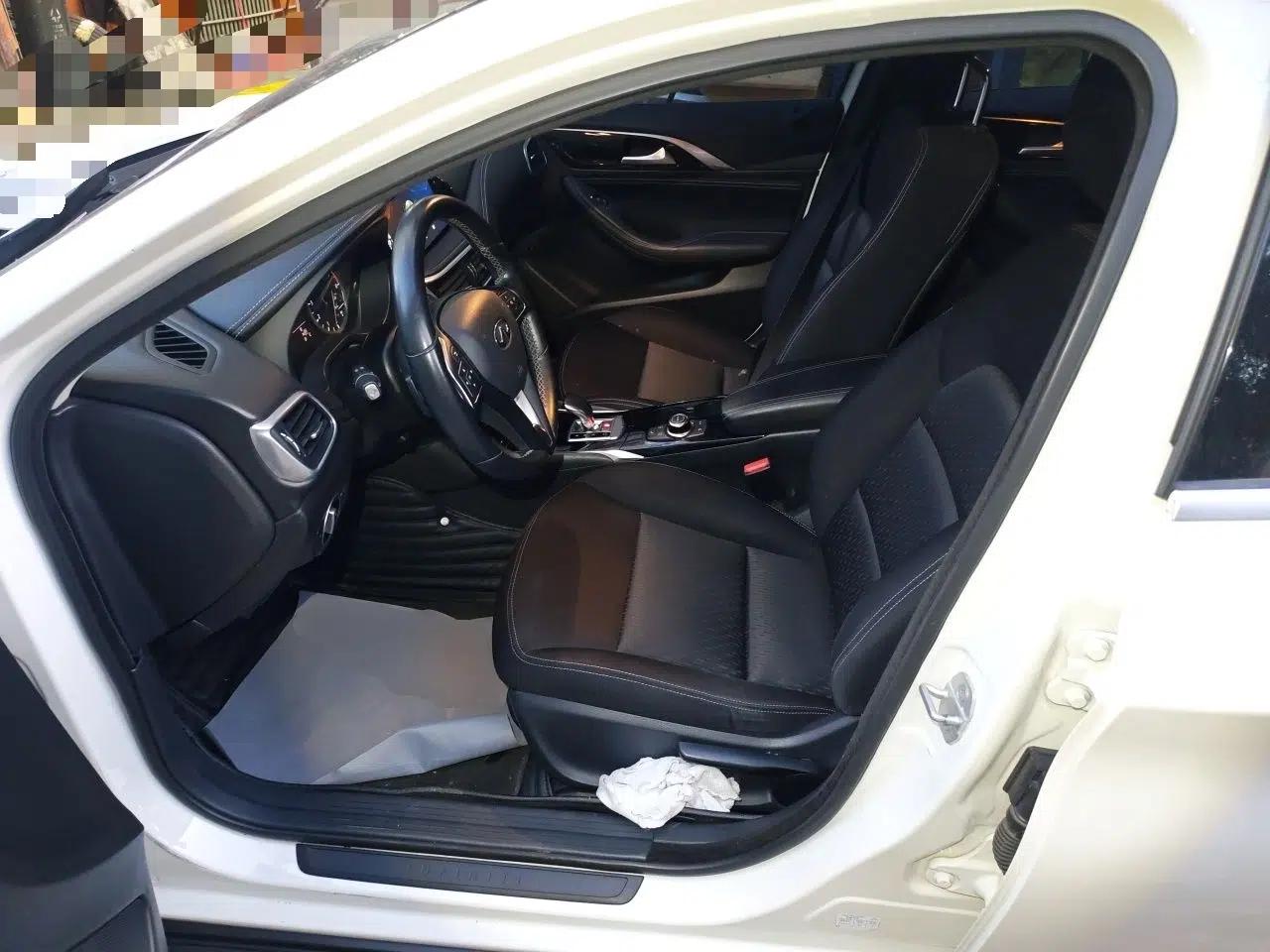 Infiniti QX30 2017 1.6T Two-Wheel Drive Fashion Edition — миниатюра 15