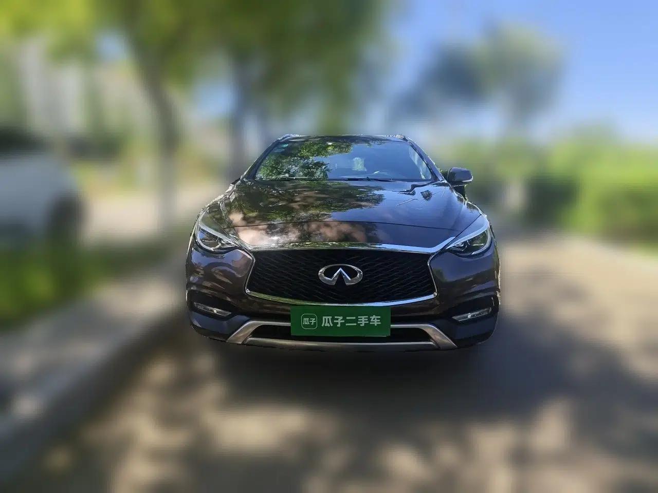 Infiniti QX30 2017 1.6T Two-Wheel-Drive Sport Edition — миниатюра 2