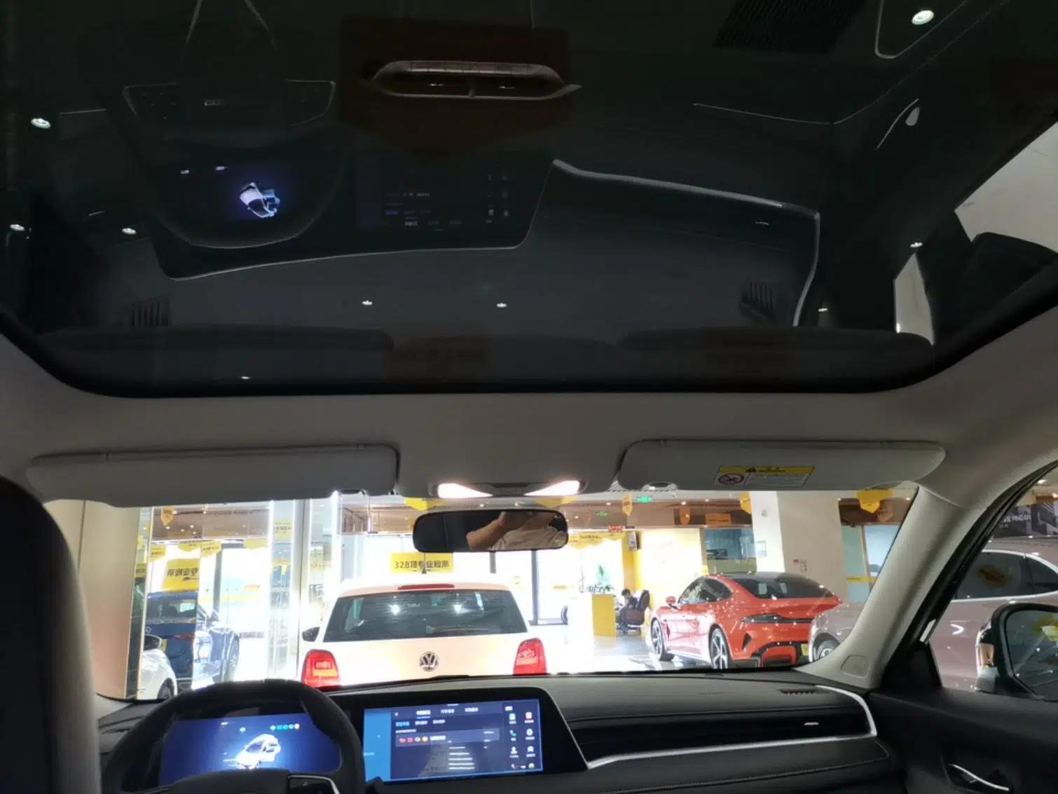 Venucia V DD-i 2023 60km iD Version — миниатюра 21