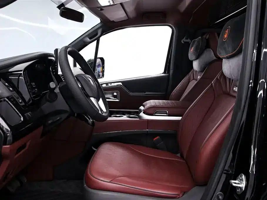 2025 HIACE 3.5L Automatic — миниатюра 12