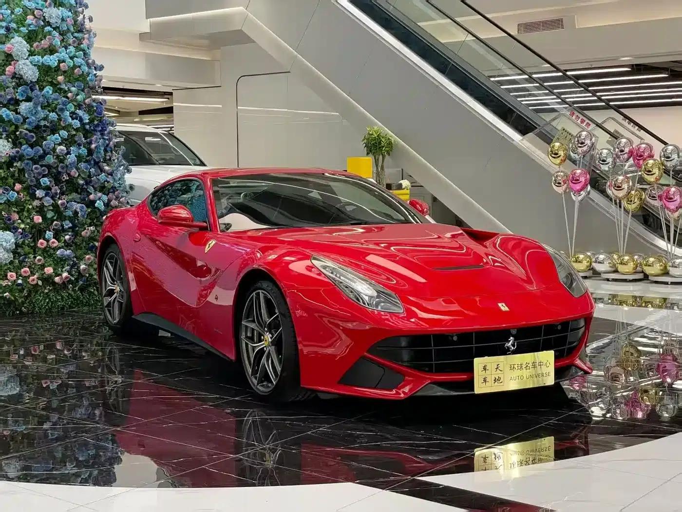 2013 F12berlinetta 6.3L Standard Model — миниатюра 1