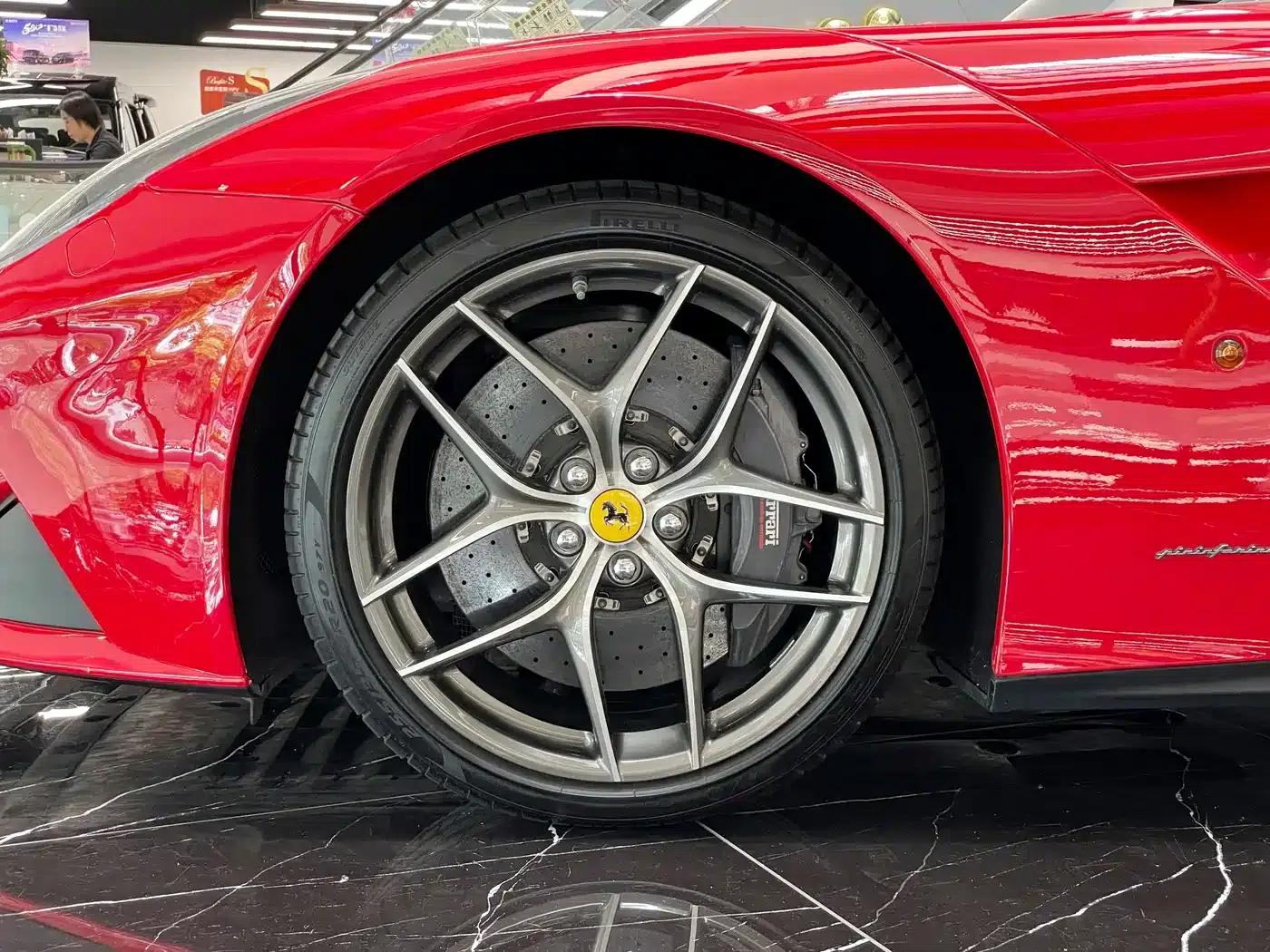 2013 F12berlinetta 6.3L Standard Model — миниатюра 18