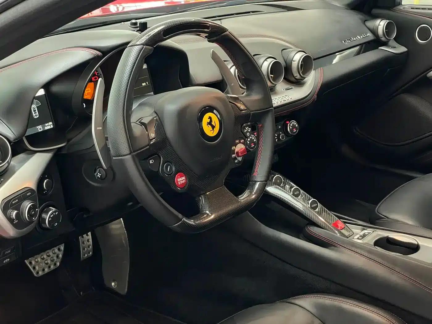 2013 F12berlinetta 6.3L Standard Model — миниатюра 5
