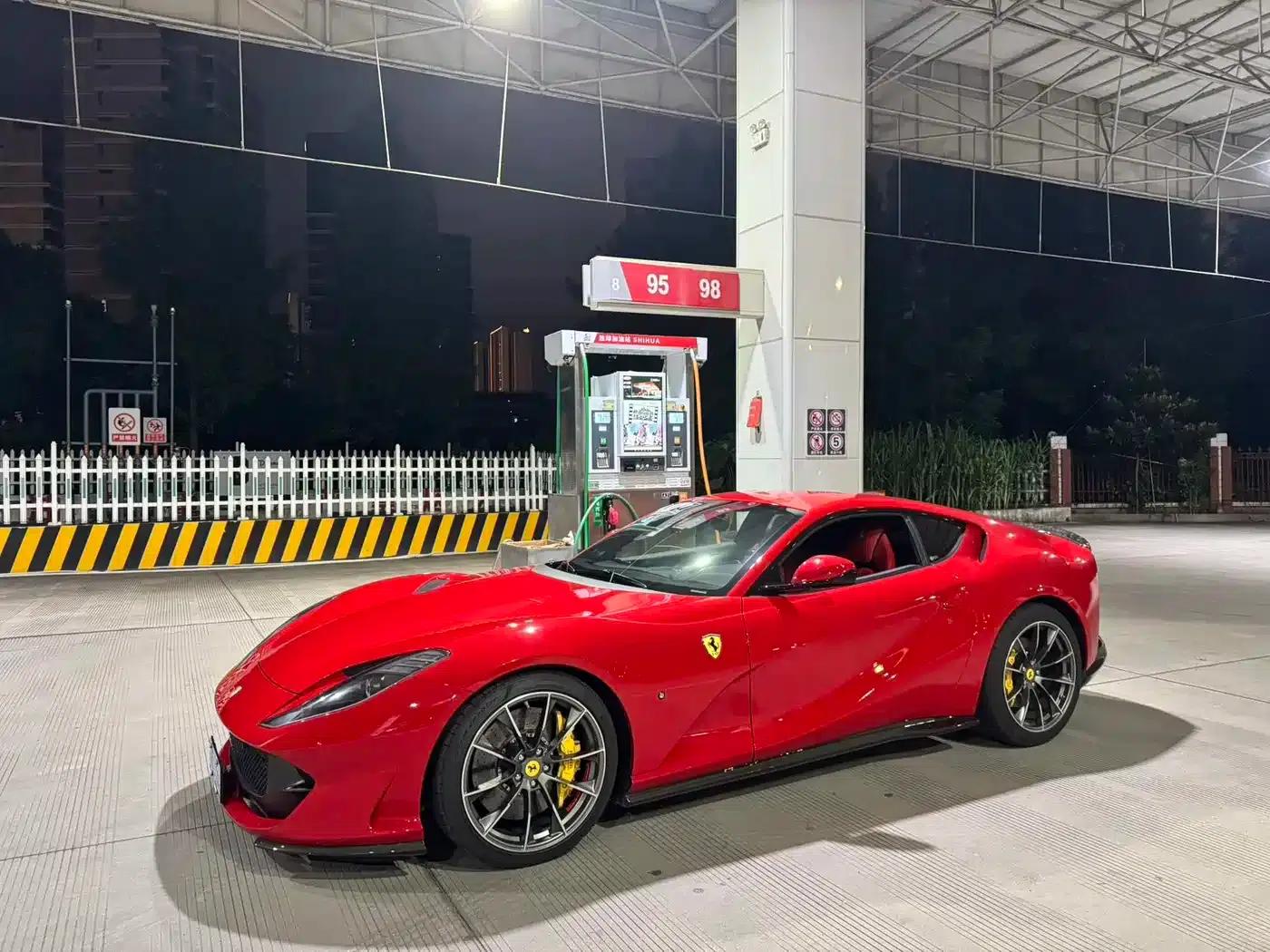 Ferrari 812 2017 6.5L Superfast — миниатюра 2