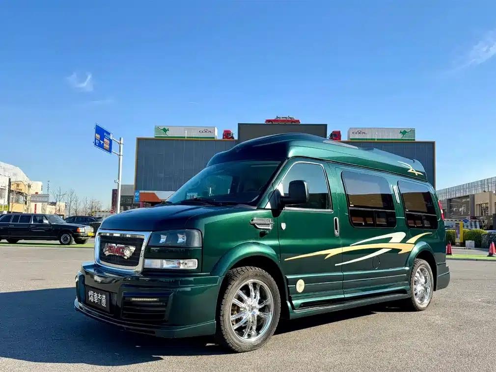 2014 SAVANA 5.3L 1500S Premium Edition — миниатюра 1