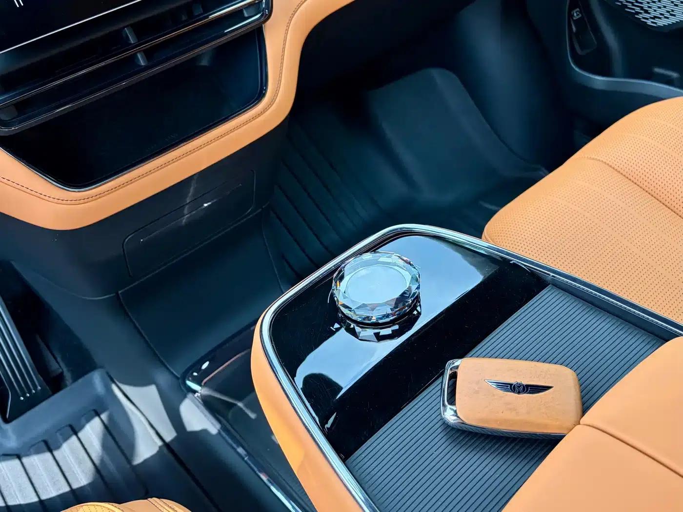 Yizhen L380 2025 Model 805km Flagship Edition 4WD — миниатюра 21