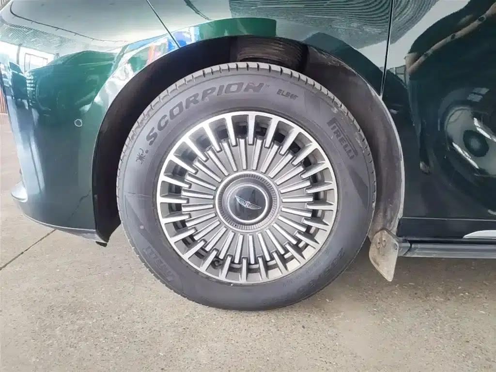 Yizhen L380 2025 Model 805km Flagship Edition 4WD — миниатюра 23