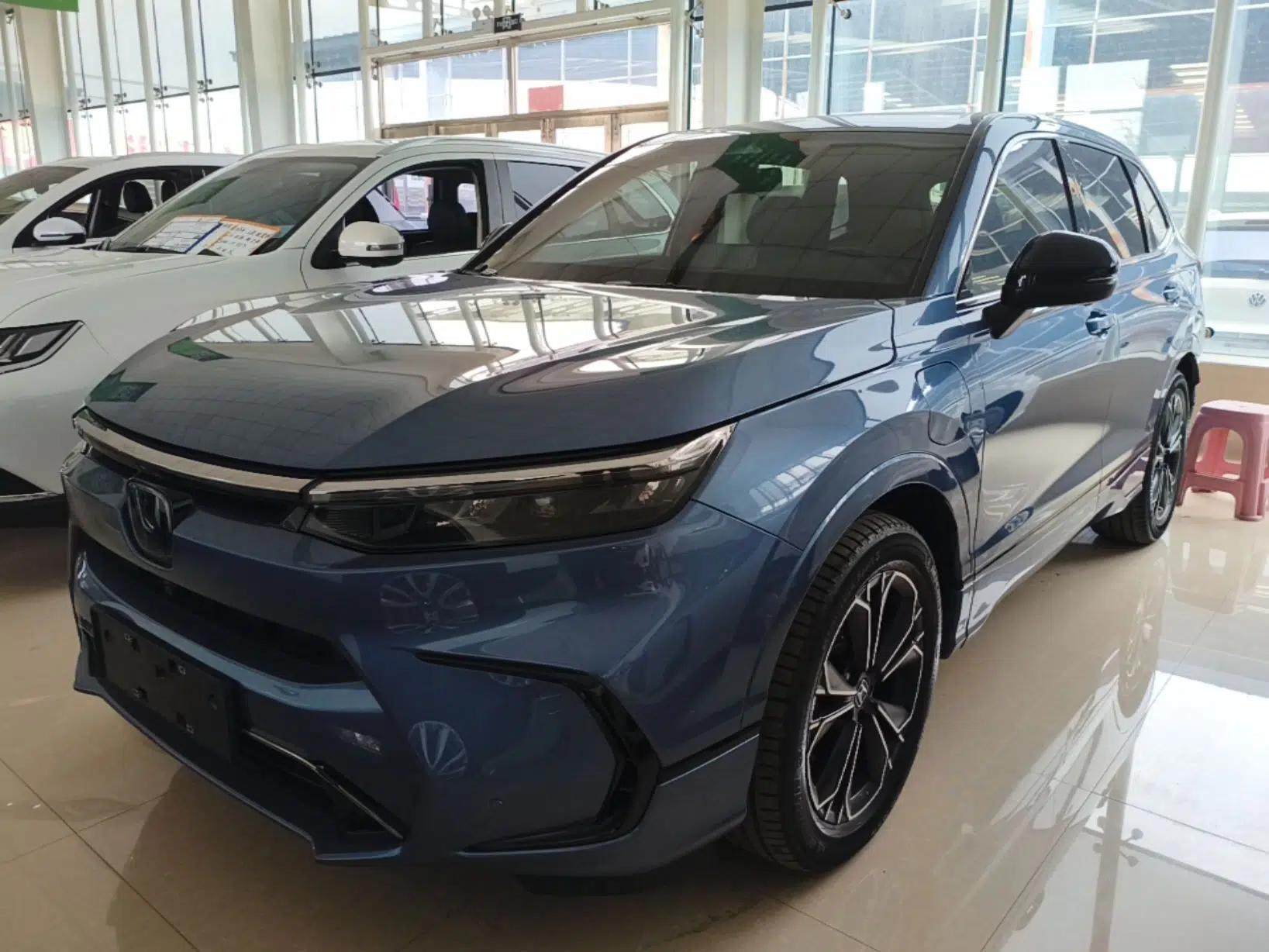 Honda Breeze New Energy 2023 ePHEV Ultimate Edition — миниатюра 1