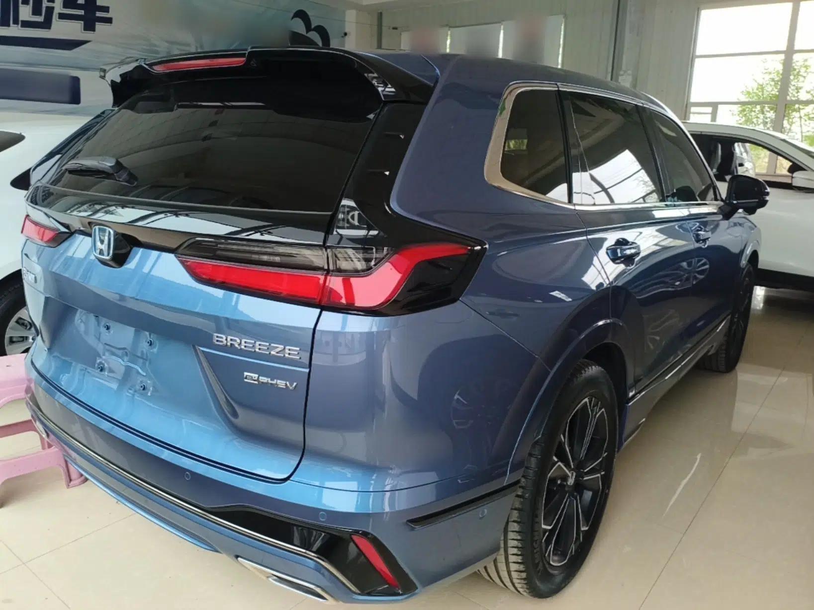 Honda Breeze New Energy 2023 ePHEV Ultimate Edition — миниатюра 6
