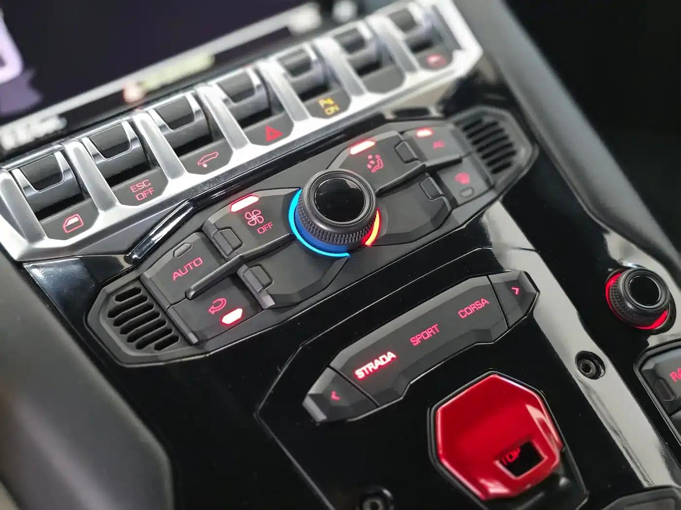 2011 Aventador LP 700-4 — миниатюра 17