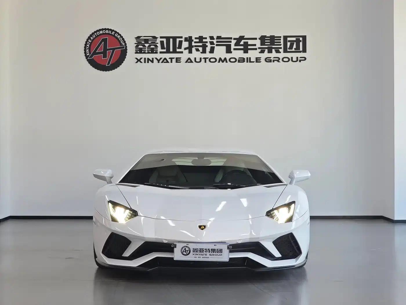 2011 Aventador LP 700-4 — миниатюра 3