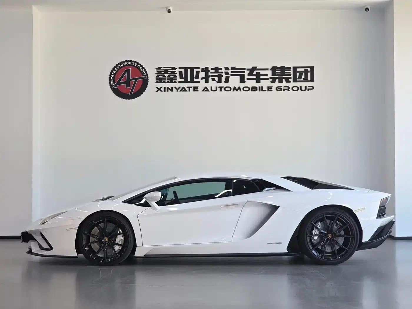 2011 Aventador LP 700-4 — миниатюра 5