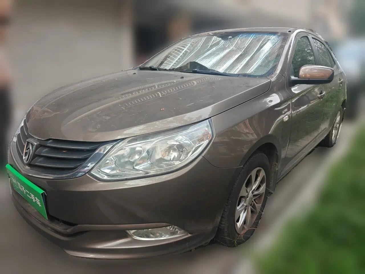 Baojun 630 2013 1.5L manual Comfort trim — миниатюра 1
