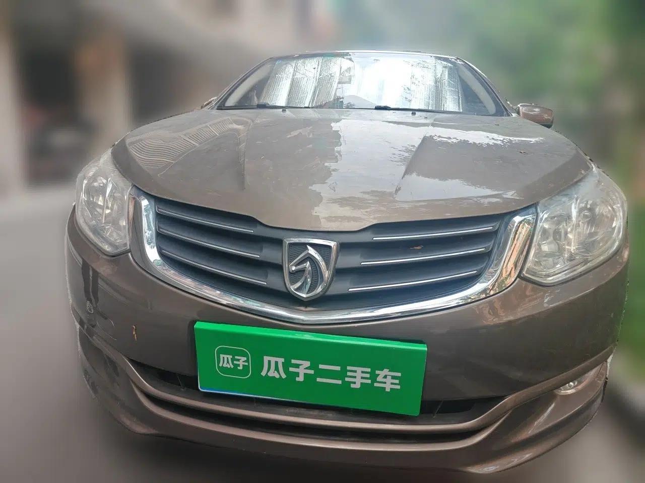 Baojun 630 2013 1.5L manual Comfort trim — миниатюра 2
