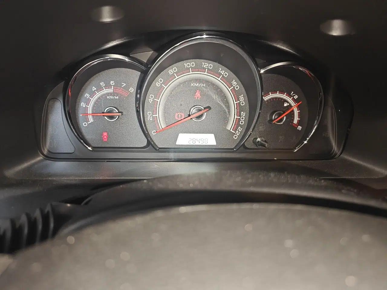 Baojun 630 2013 1.5L manual Comfort trim — миниатюра 12