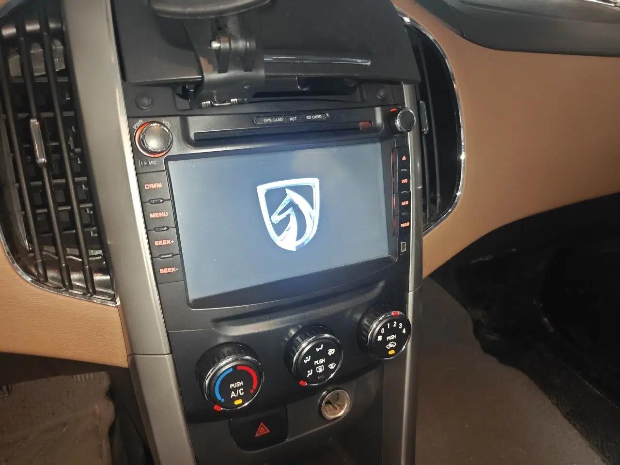 Baojun 630 2013 1.5L manual Comfort trim — миниатюра 13