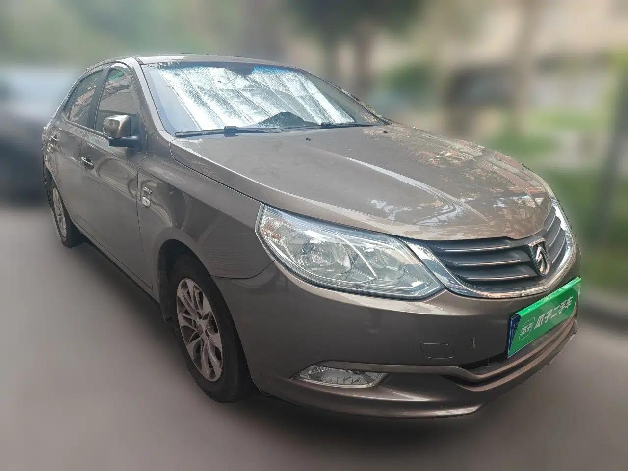 Baojun 630 2013 1.5L manual Comfort trim — миниатюра 3