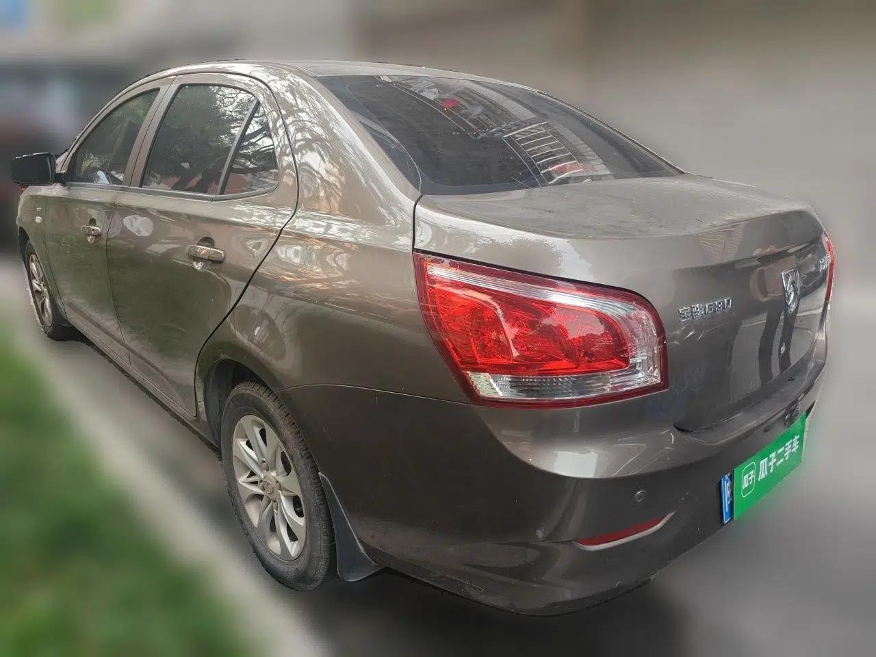 Baojun 630 2013 1.5L manual Comfort trim — миниатюра 4