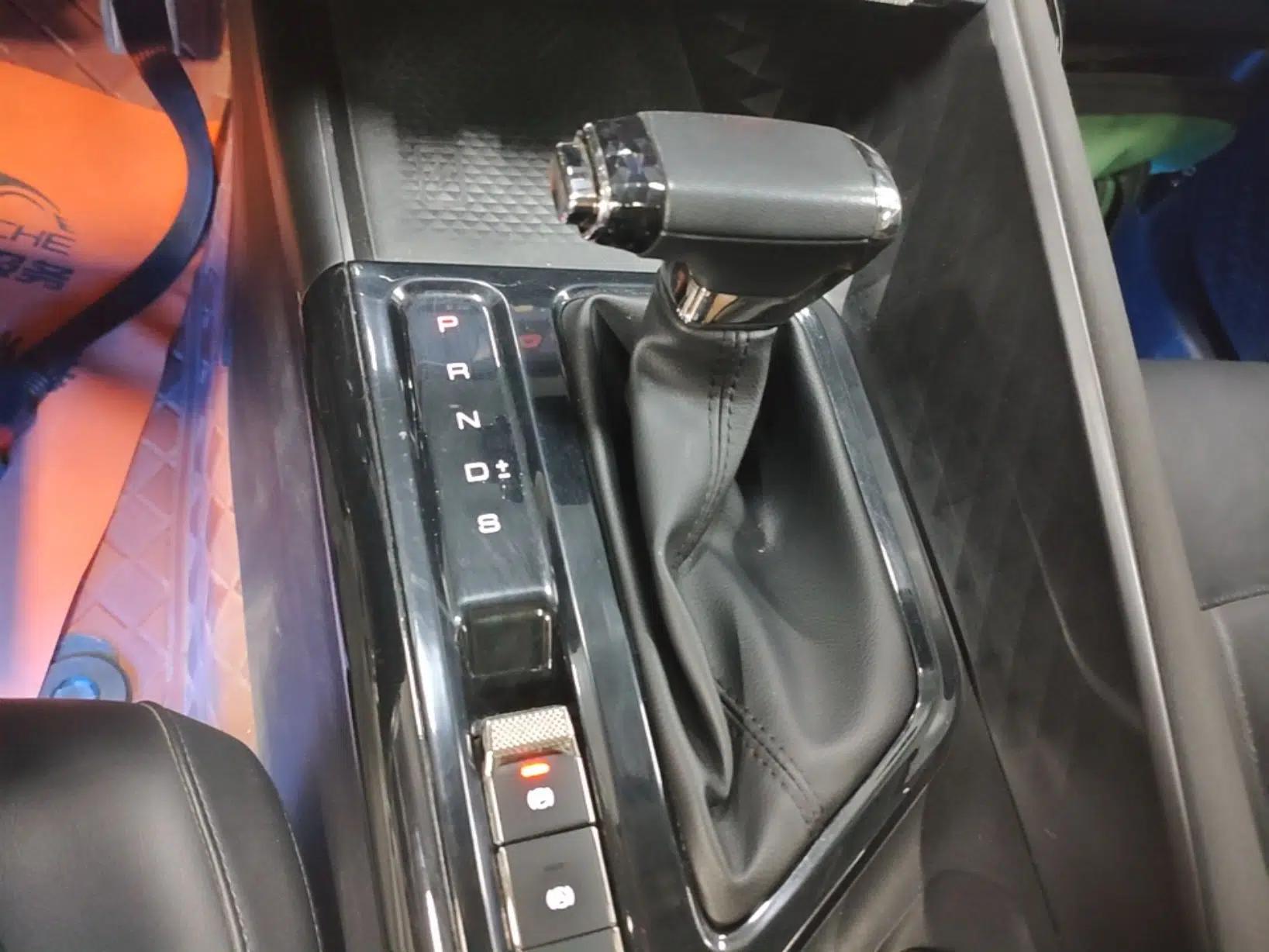 Baojun Valli 2021 1.5T Naqu Starry Sky CVT Flagship Model — миниатюра 16