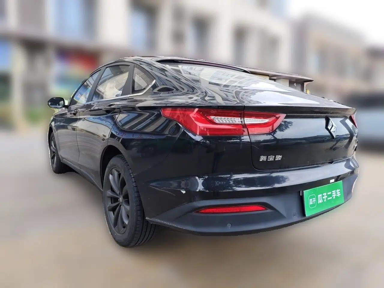 Baojun RC-6 2019 1.5T CVT 24-Hour Online Luxury Edition — миниатюра 4