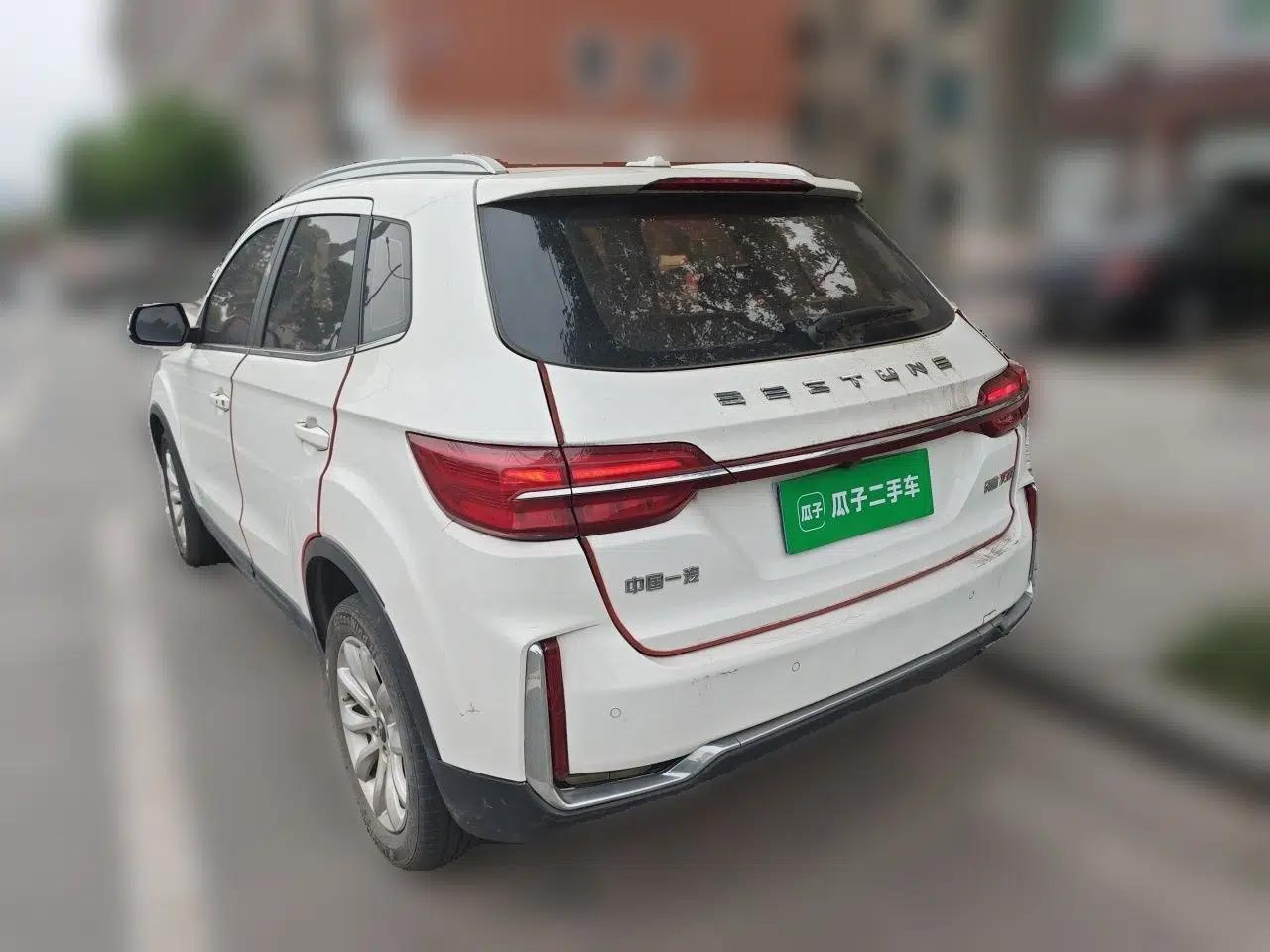 Bestune T33 2019 1.6L Manual Luxury Edition China VI — миниатюра 4