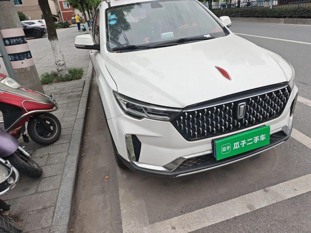 Bestune T33 2019 1.6L Manual Luxury Edition China VI — миниатюра 7