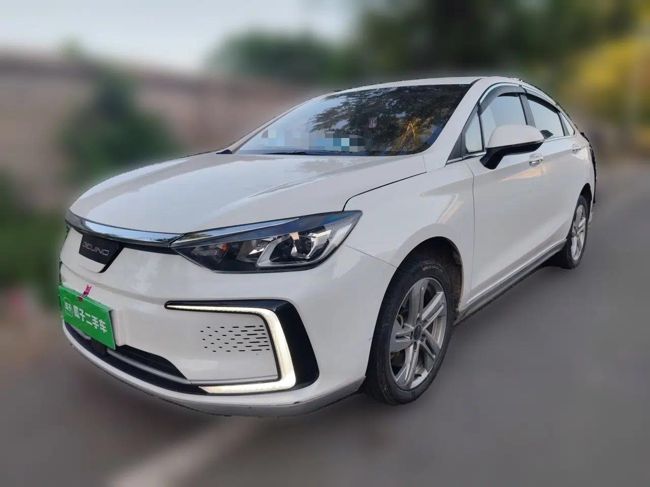 BAIC Beijing EU5 2022 Ride-Hailing Edition — миниатюра 1