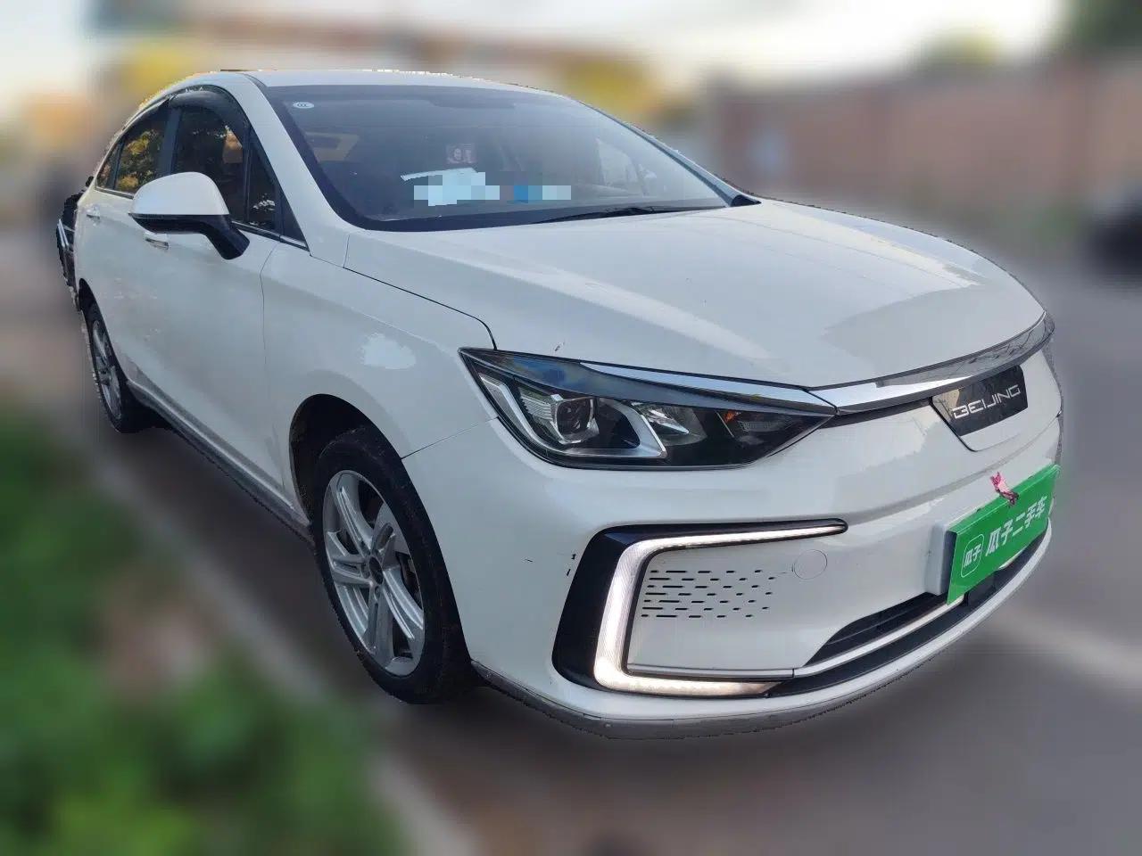 BAIC Beijing EU5 2022 Ride-Hailing Edition — миниатюра 3