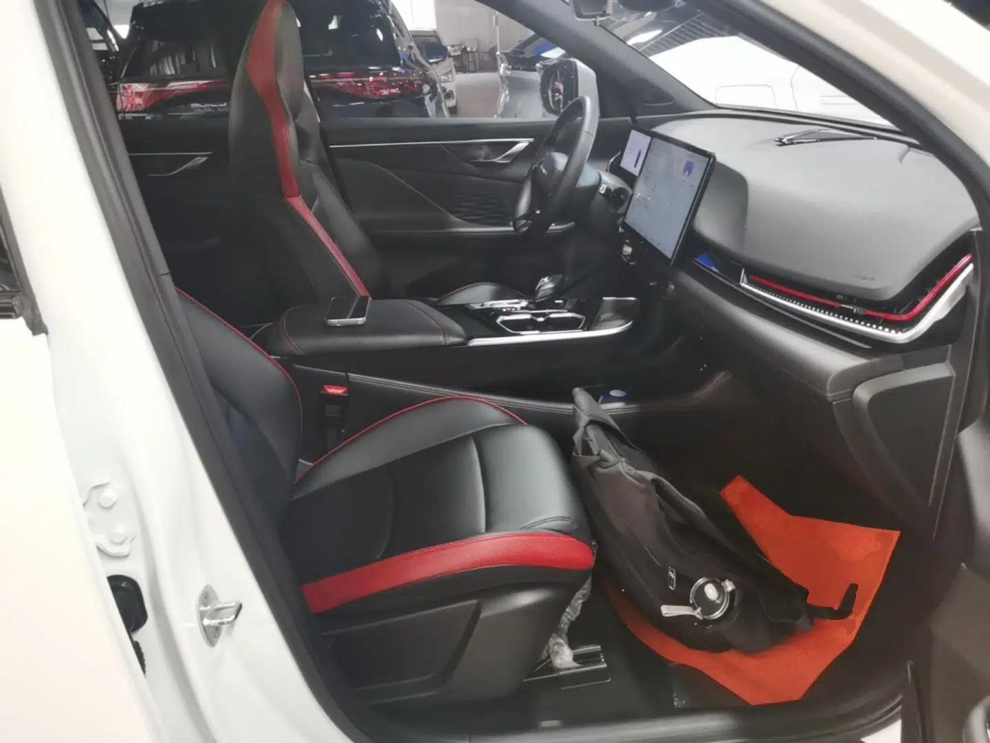 BAIC Rubik 2023 1.5T DCT Golden Edition — миниатюра 24