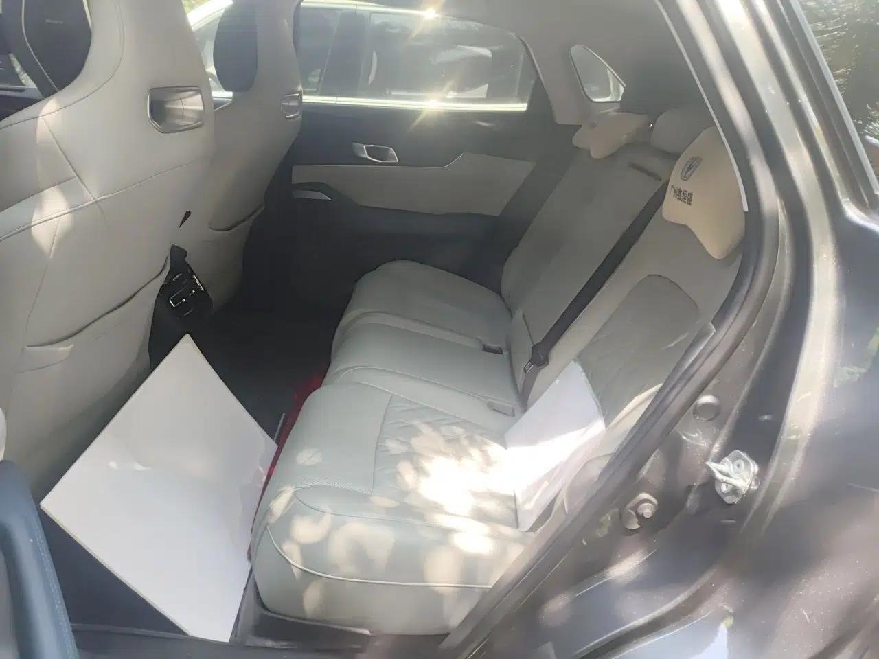 CHANGAN UNI-K iDD 2022 Blue Whale iDD 130km 1.5T Prestige Model — миниатюра 17